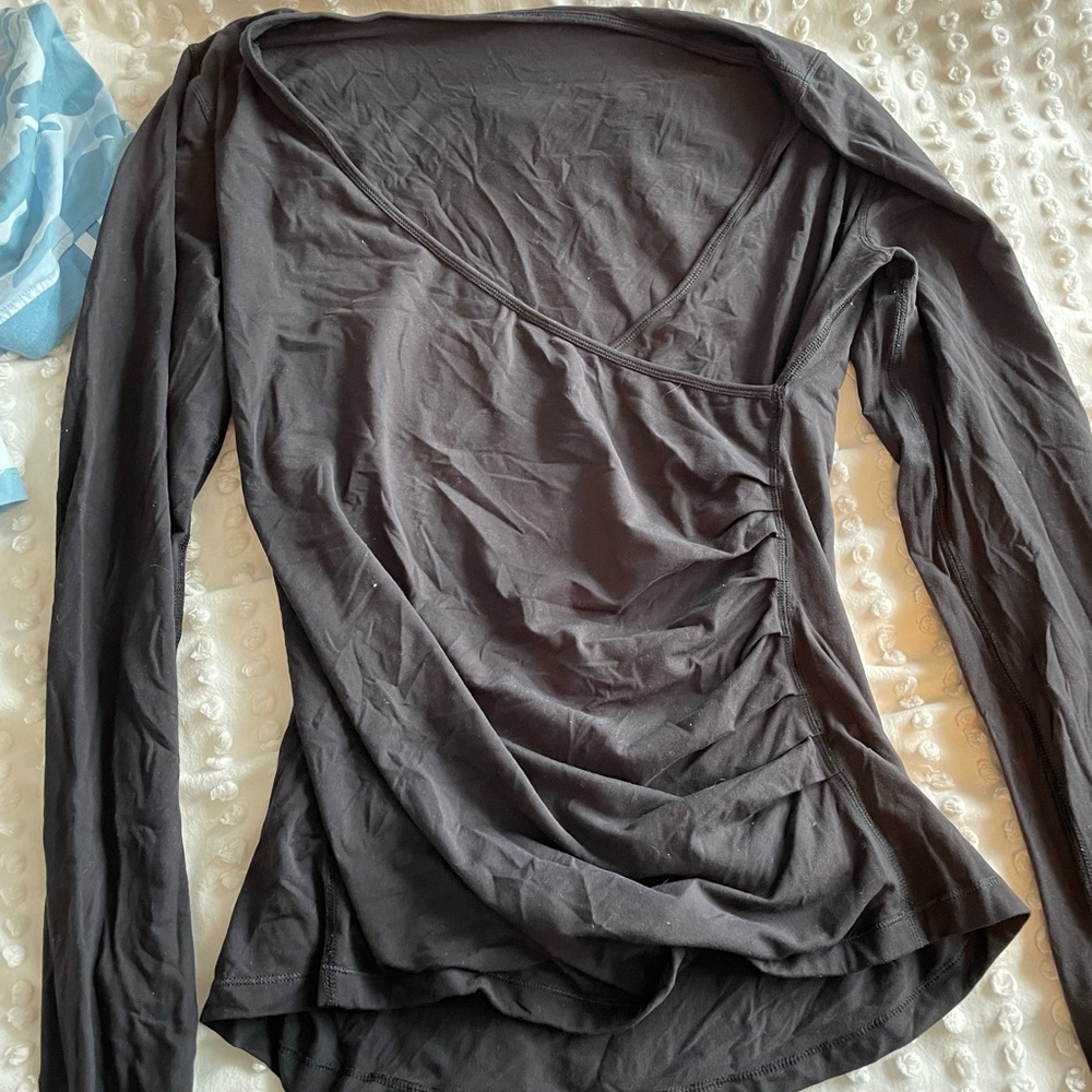 Lulu lemon long sleeve with rouching